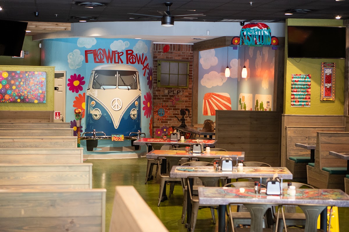 Peace Love And Pizza - Milton